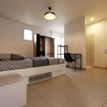 5 - 3 Salles De Bain * Étampes-sur-Marne